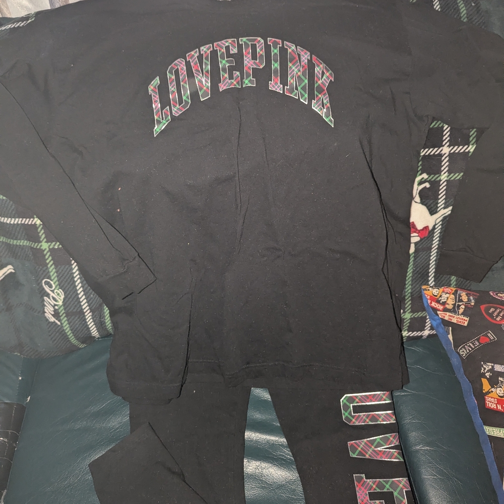 Black LOVE PINK Long Sleeve and Leggings Set